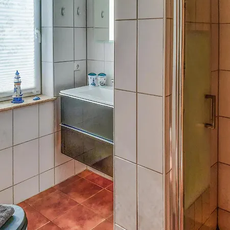 Holiday home 3 Bedroom In Seebad *