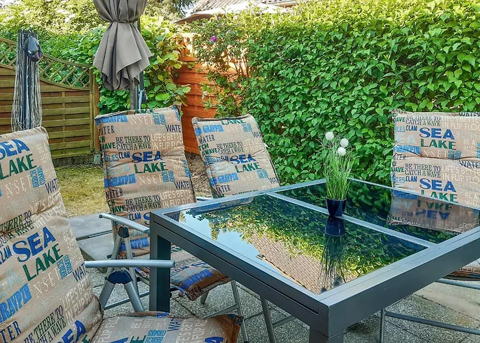 3 Bedroom In Seebad Ferienhaus *